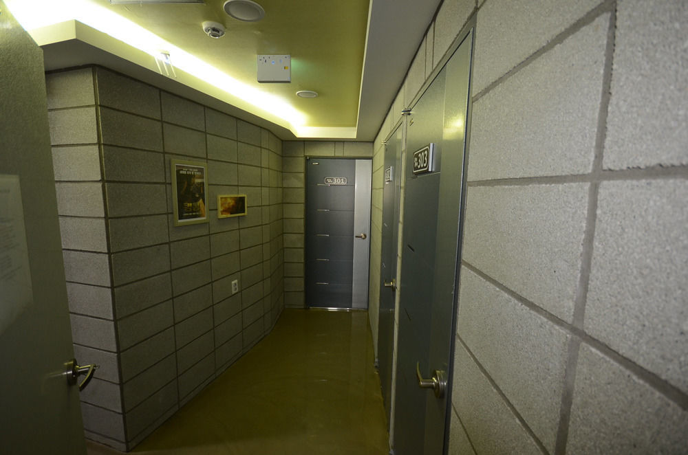 Kingkong Guesthouse ปูซาน ภายนอก รูปภาพ