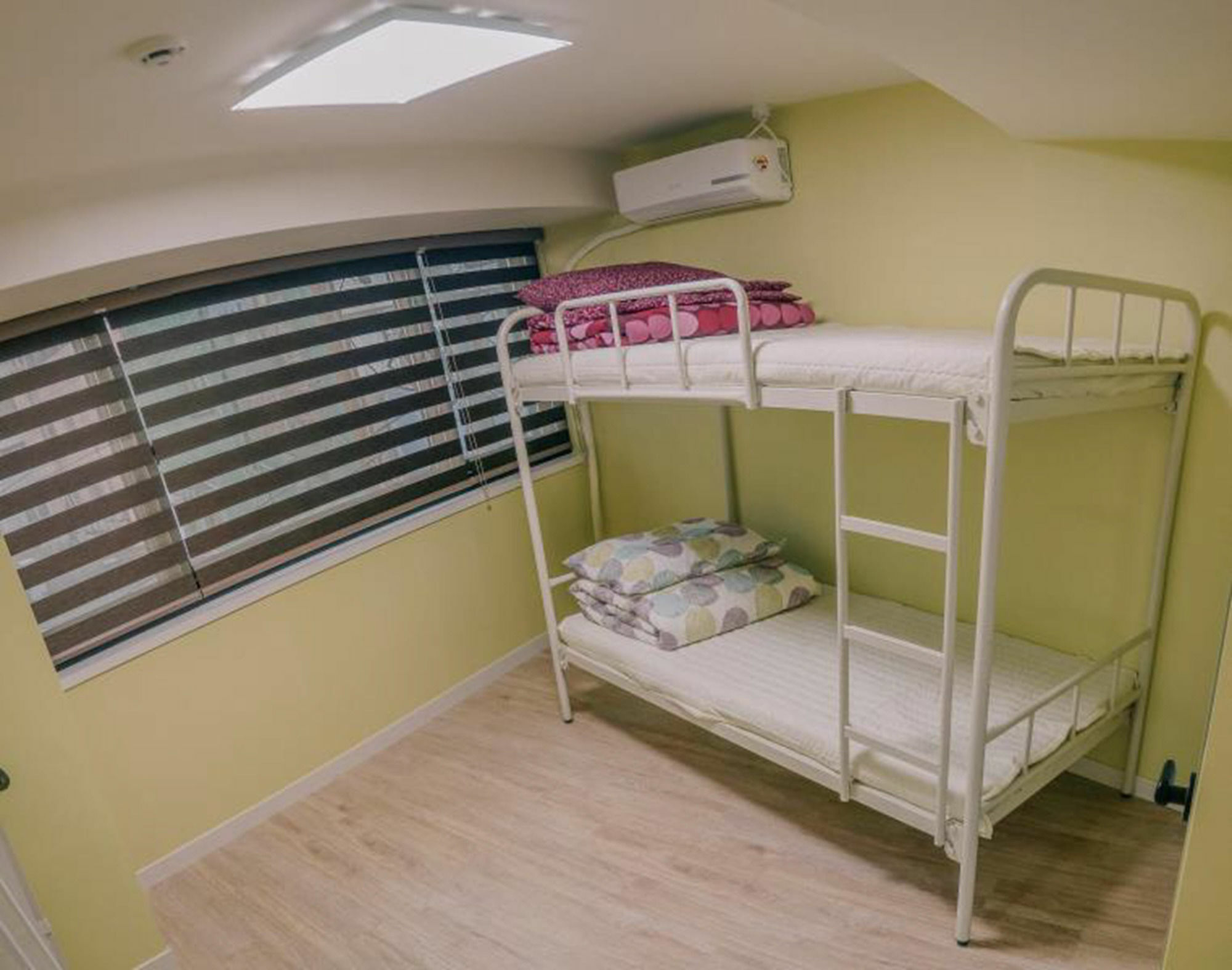 Kingkong Guesthouse ปูซาน ภายนอก รูปภาพ
